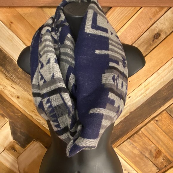 Southwestern Pattern Infinity Scarf in Beige/Navy - Picture 2 of 7